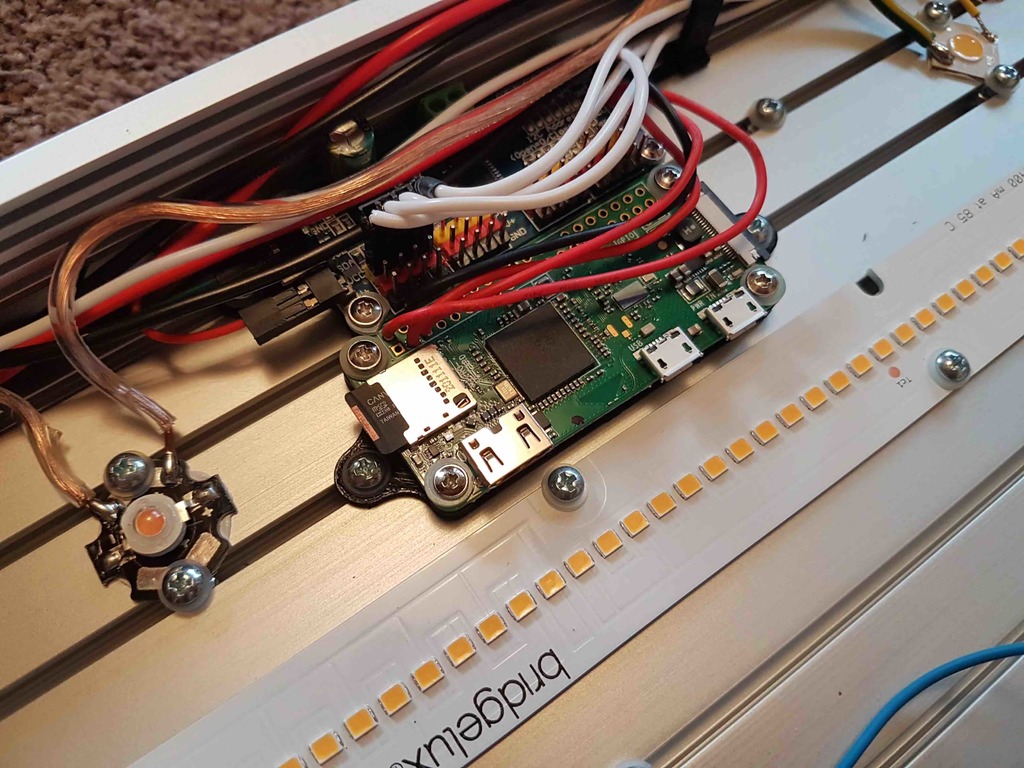 Mount for Raspberry Pi Zero and PCA9685 (arduino) to fit MakersLED Slim Heatsink