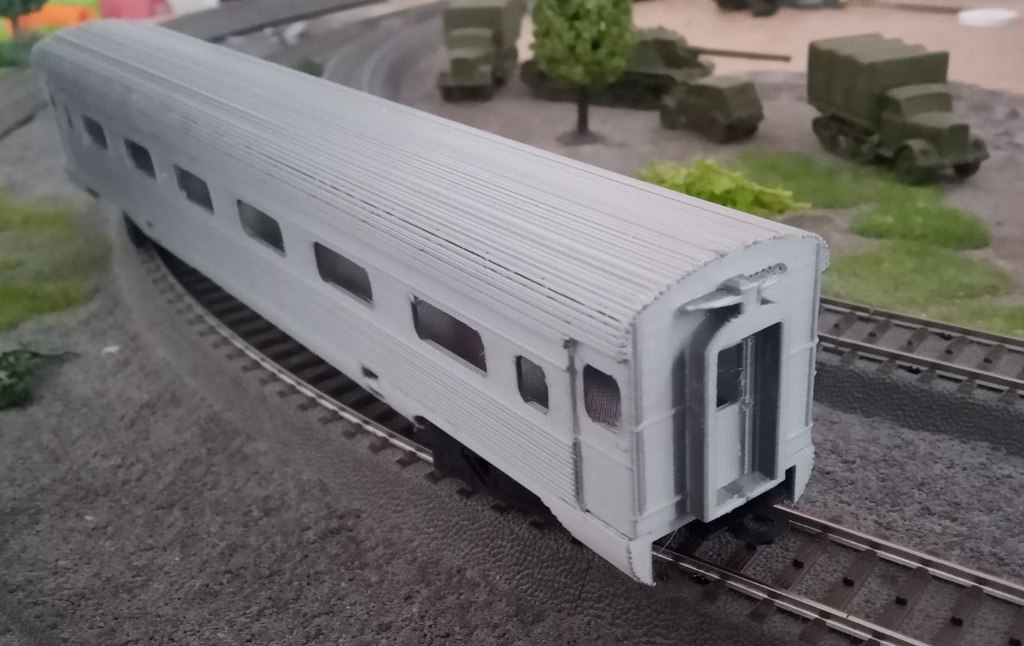 Amtrak streamliner coach h0 scale