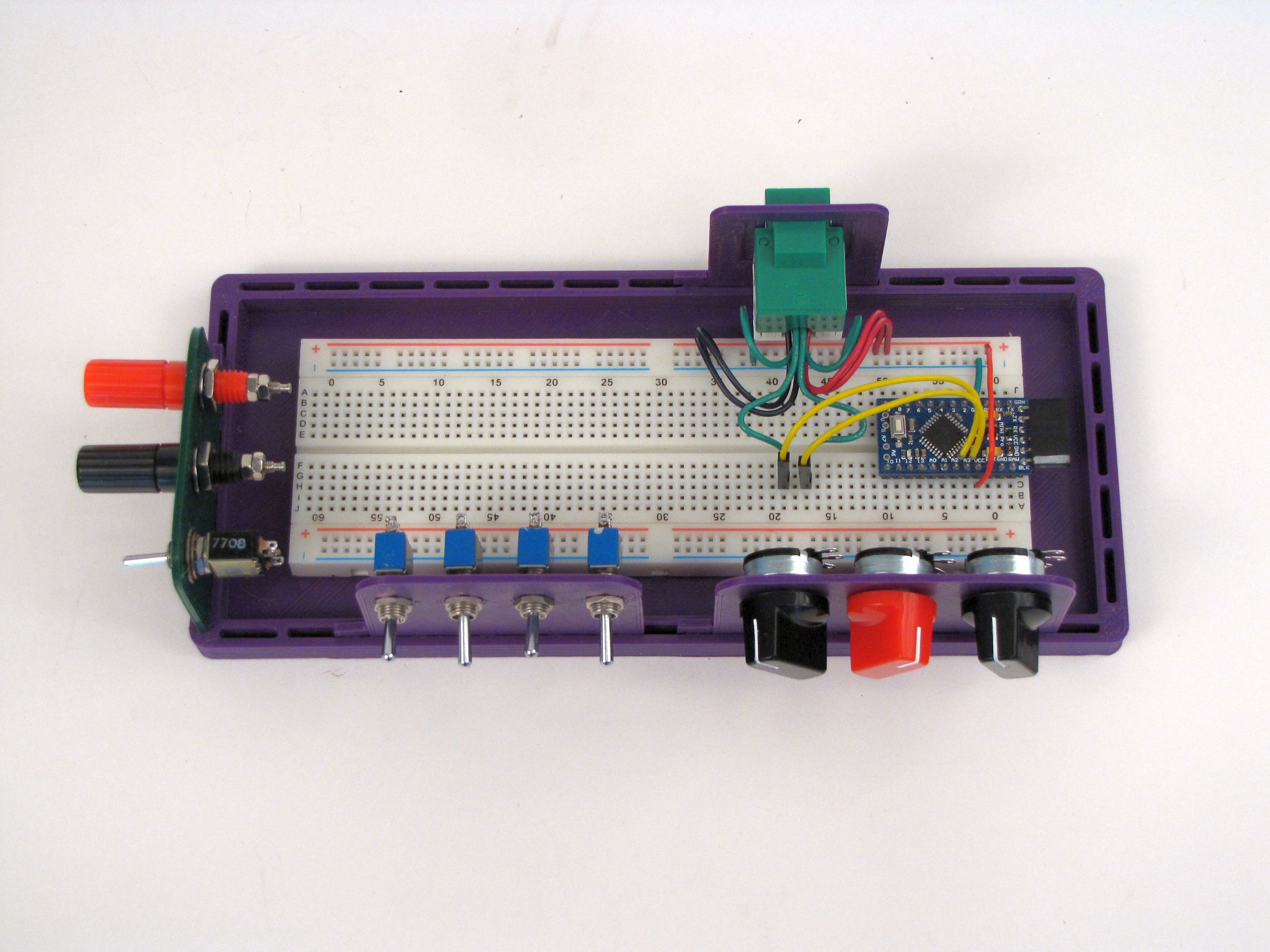 Breadboard Holder with Modular Panels V2