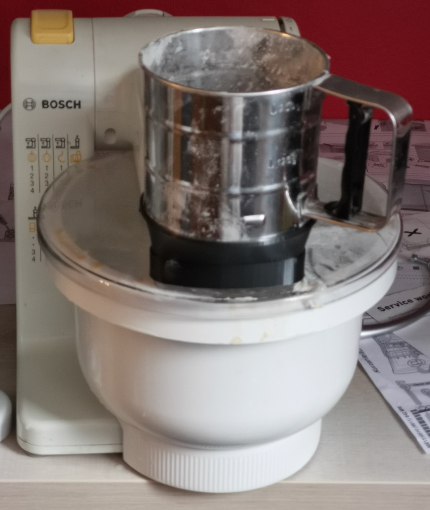 Bosch Mum 4 Flour Sift Küchenmaschinenmehlsiebaufsatztrichter
