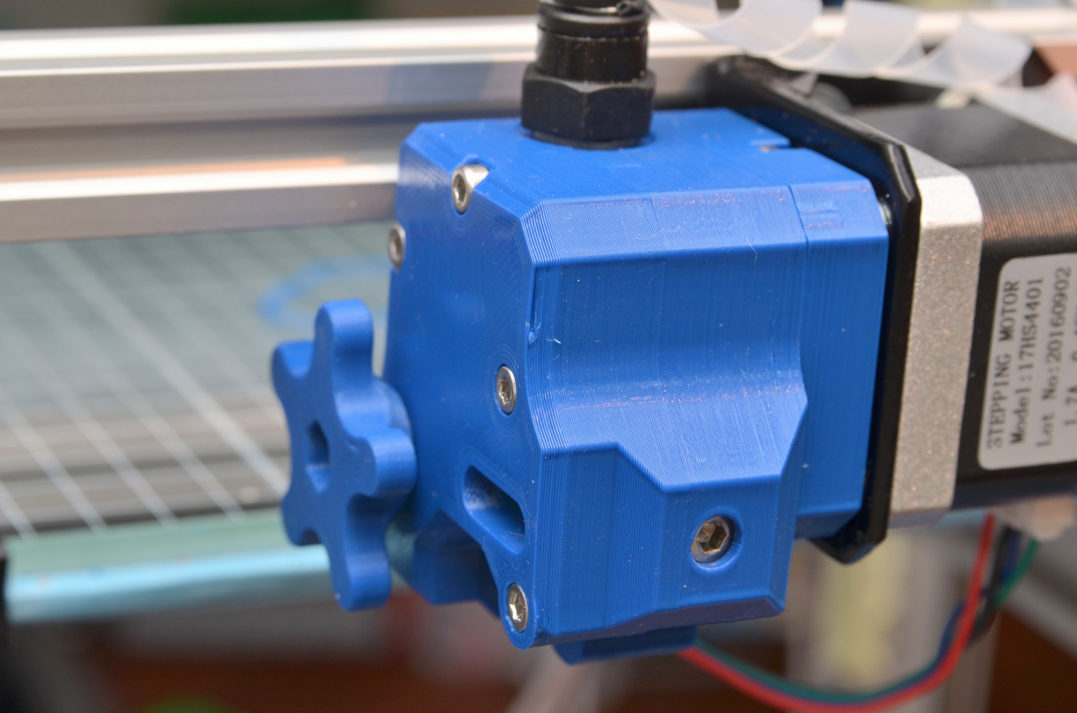Drakon reinforced extruder