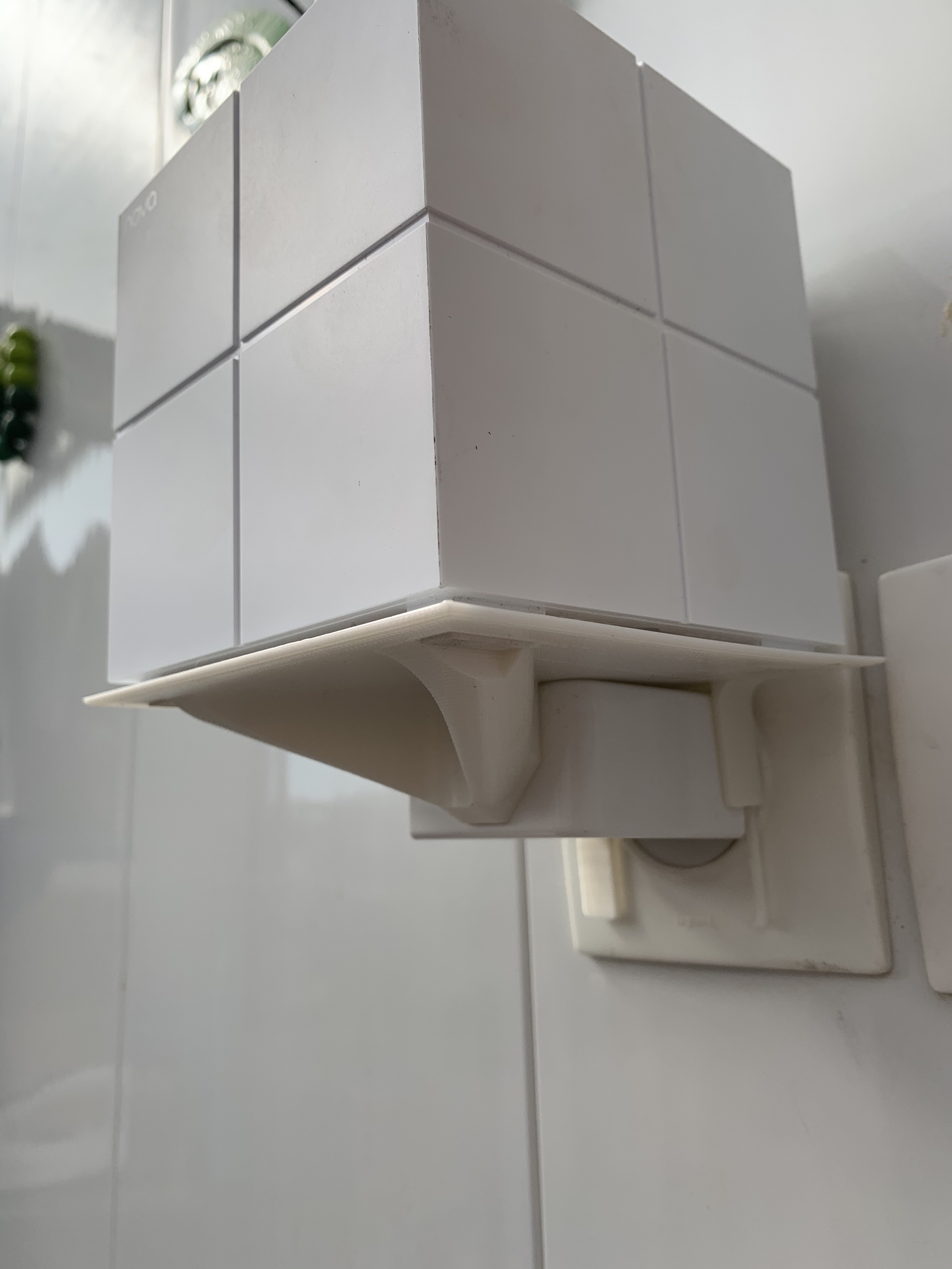Tenda MW6, original wall plug support