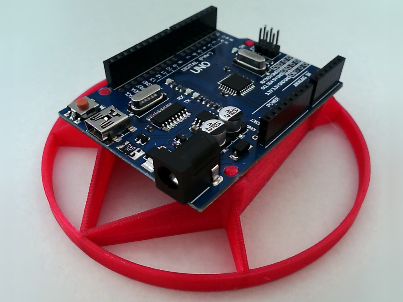 Arduino Desktop Stand