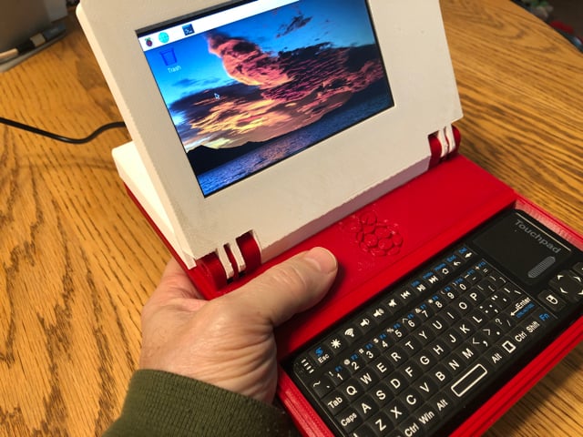 Mini Laptop Raspberry Pi 4 with active cooling