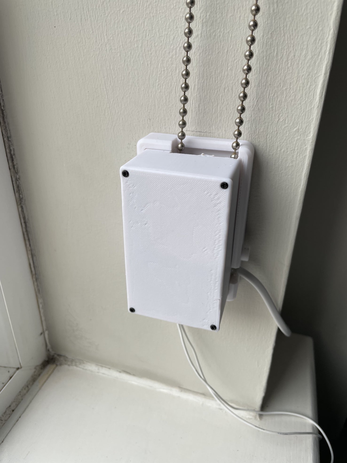 Motorised Blind Controller Box + Wall Mount