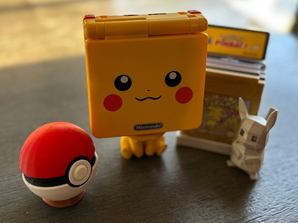Pikachu Game Boy Advance SP Stand