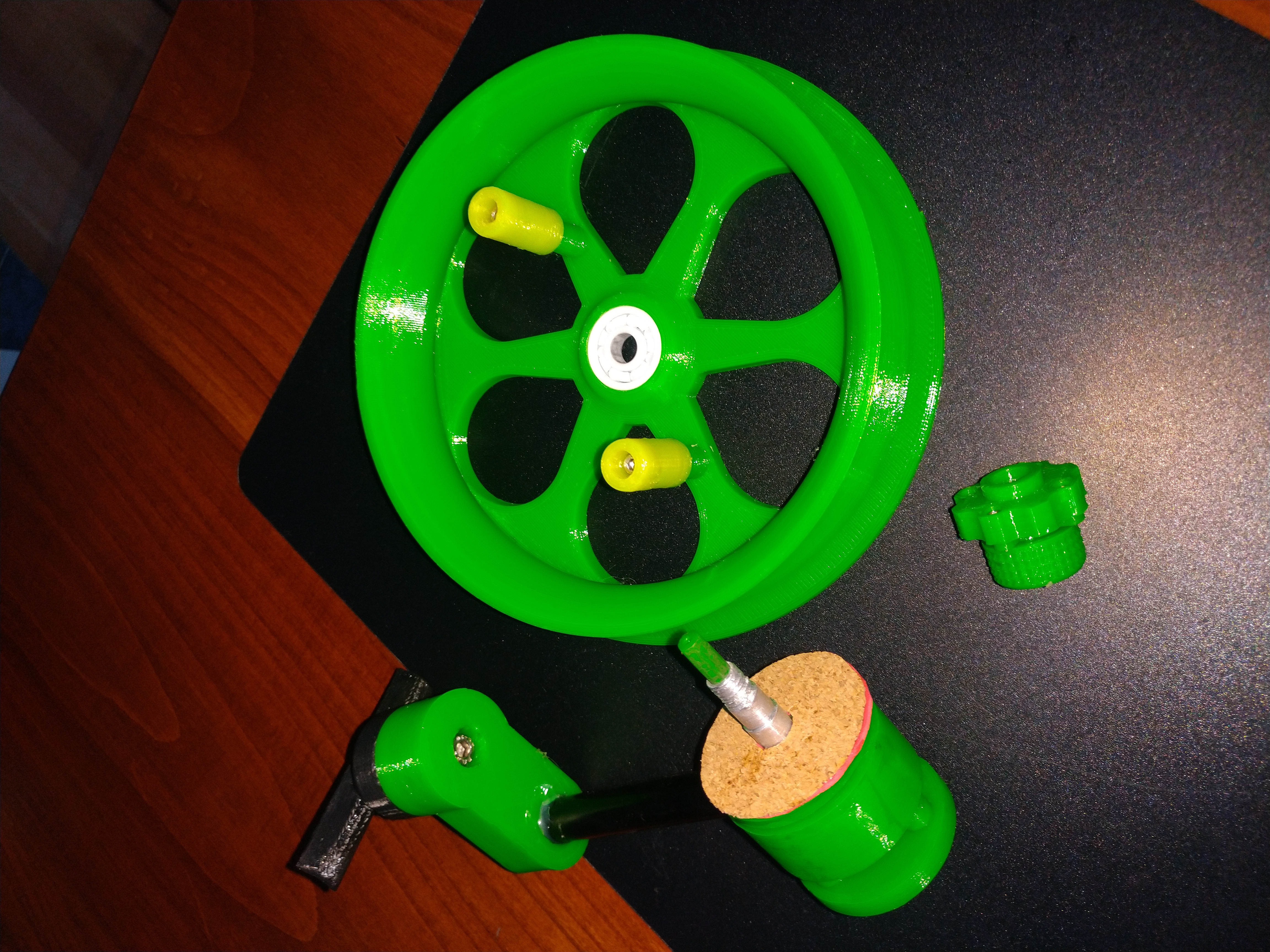 V1.1 Marvelous Side-Casting Fishing Reel with 8 ball bearings and Carbon-Fibre