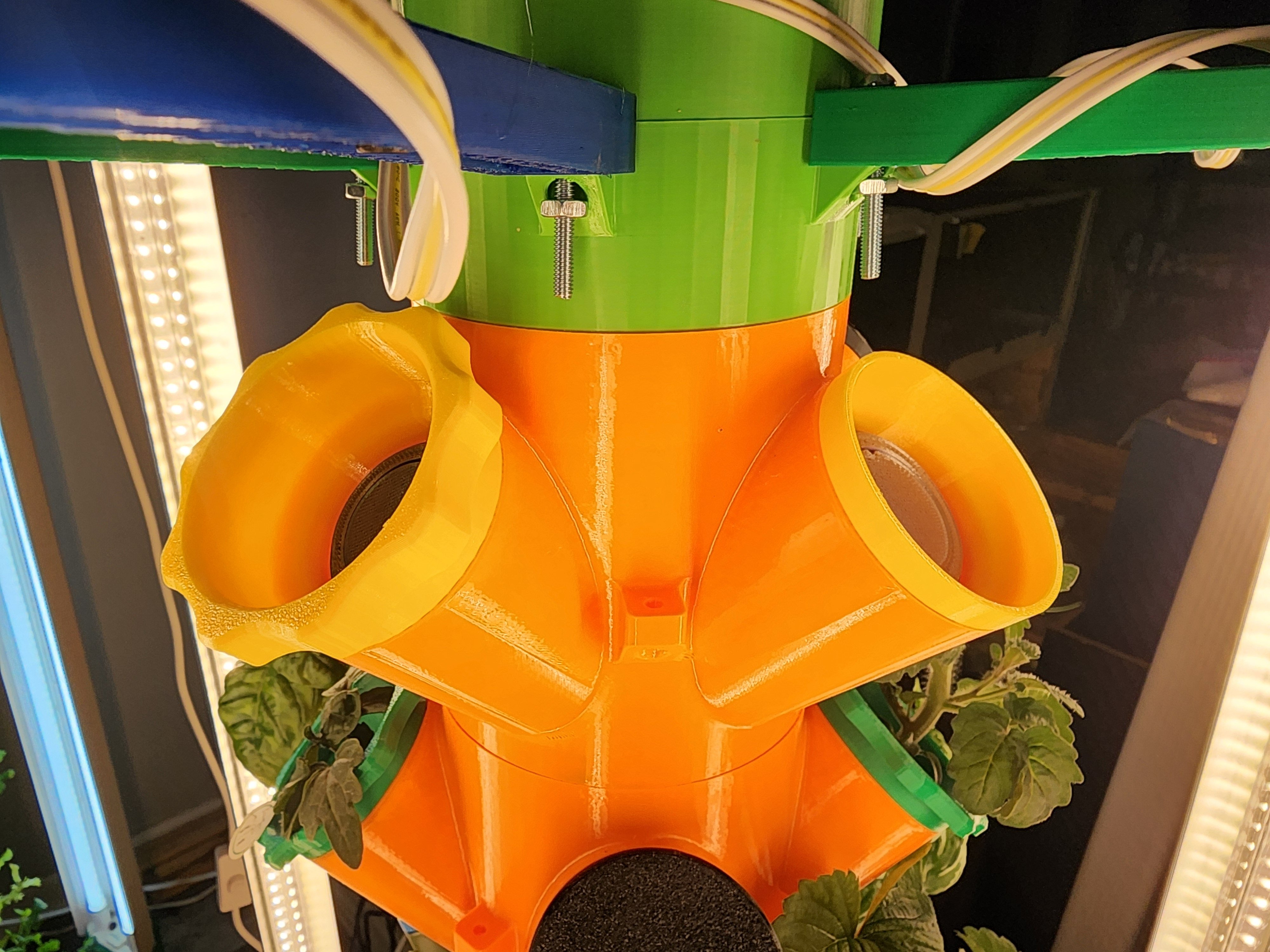 Adaptapod Adapter for Modular Hydroponics Tower w/ Grow Lights