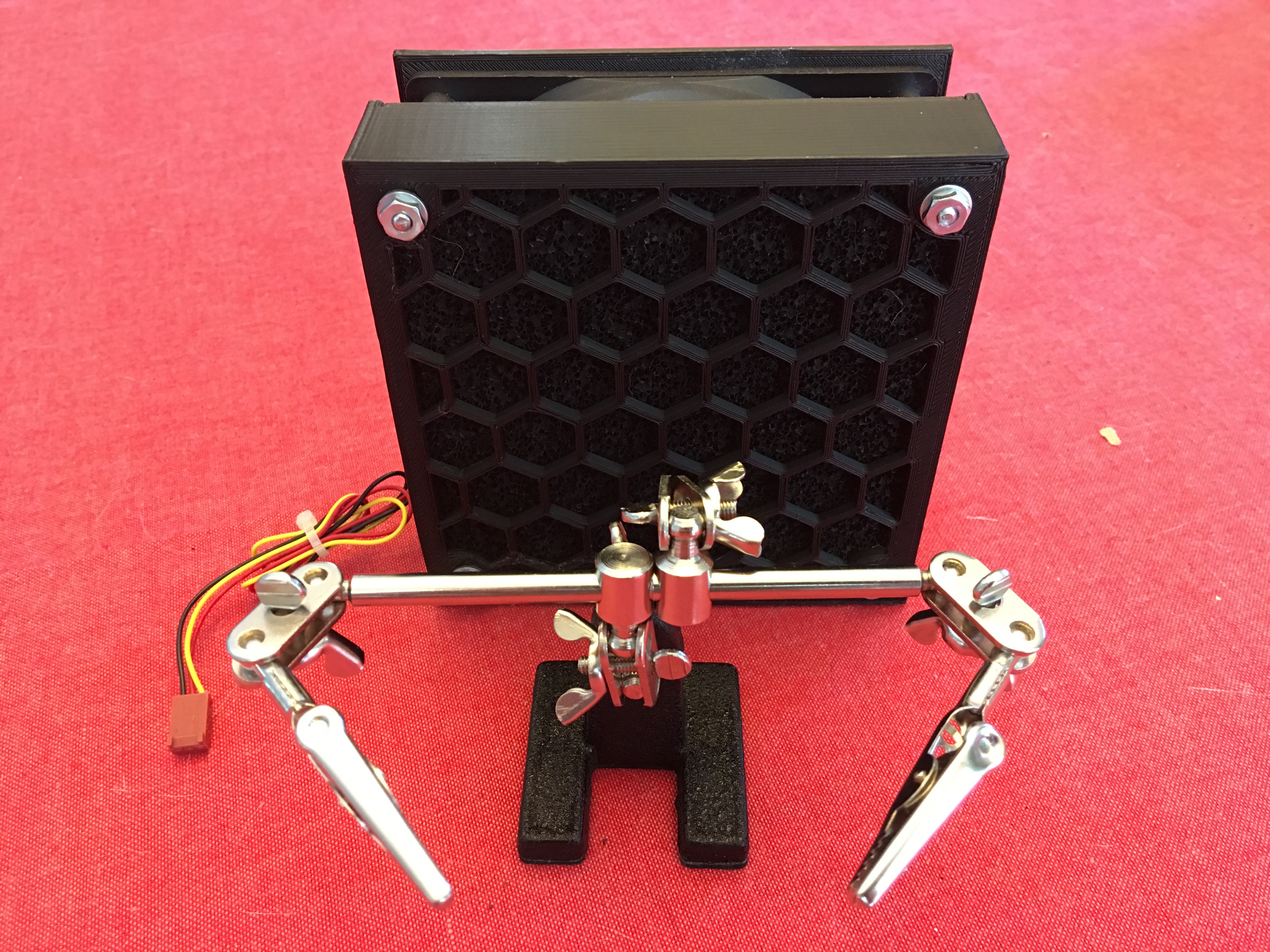 Solder Fume Extractor (Minimalistic)