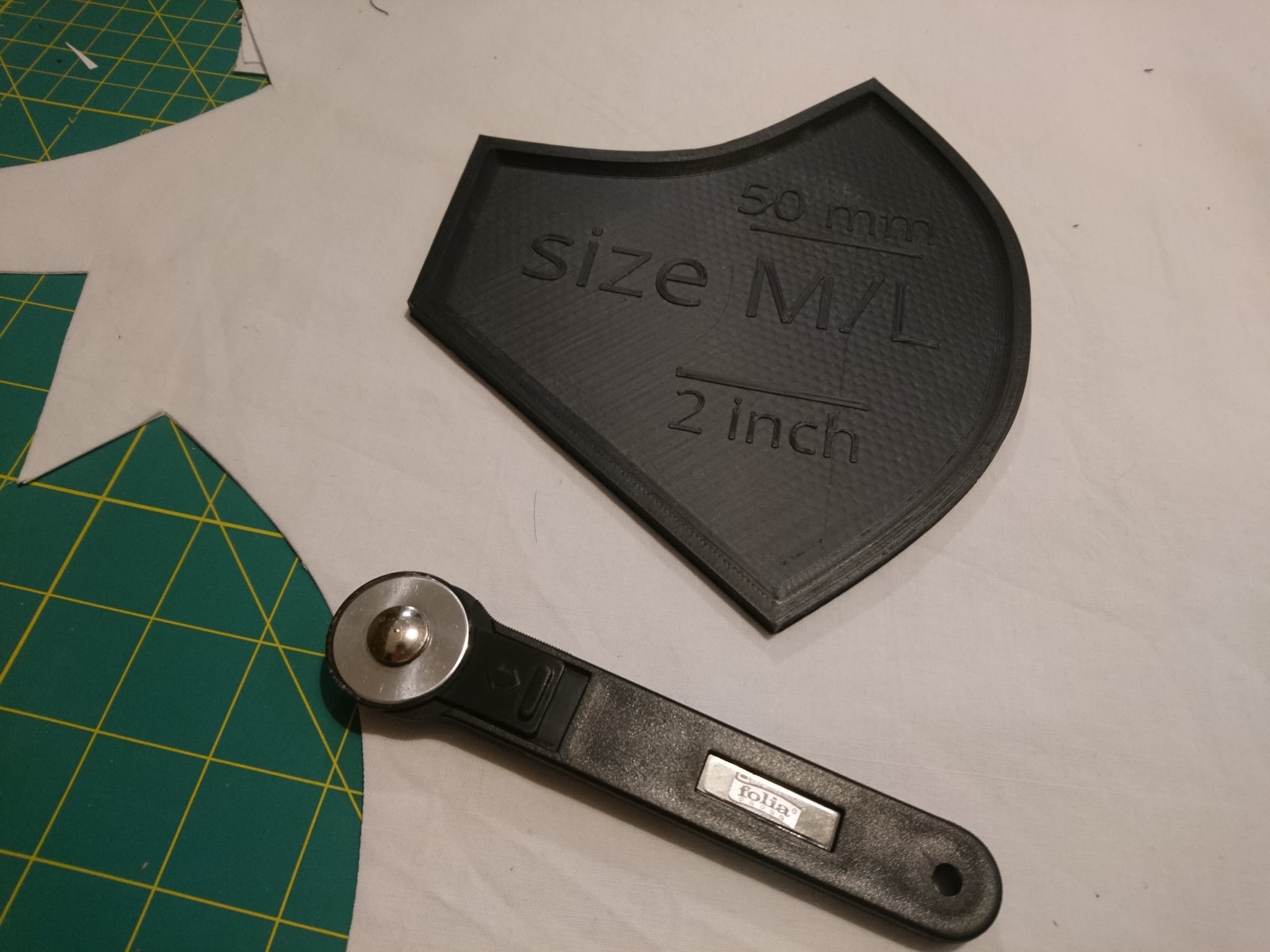 Respirator cutter pattern