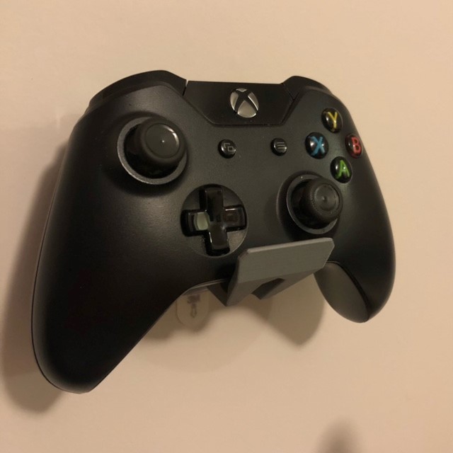 Xbox Controller Holder (Works with assorted controllers)