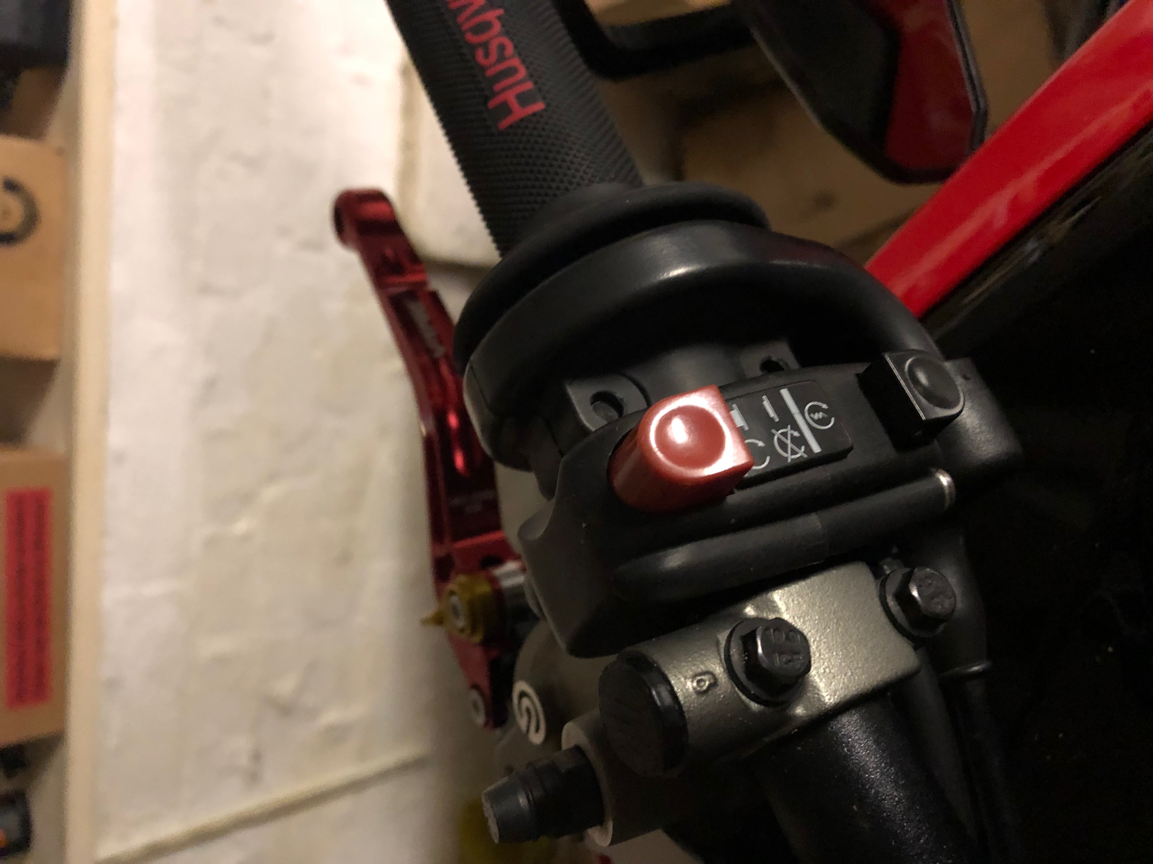 Husqvarna NUDA 900 - Mirror screw / Spiegelersatzschrauben