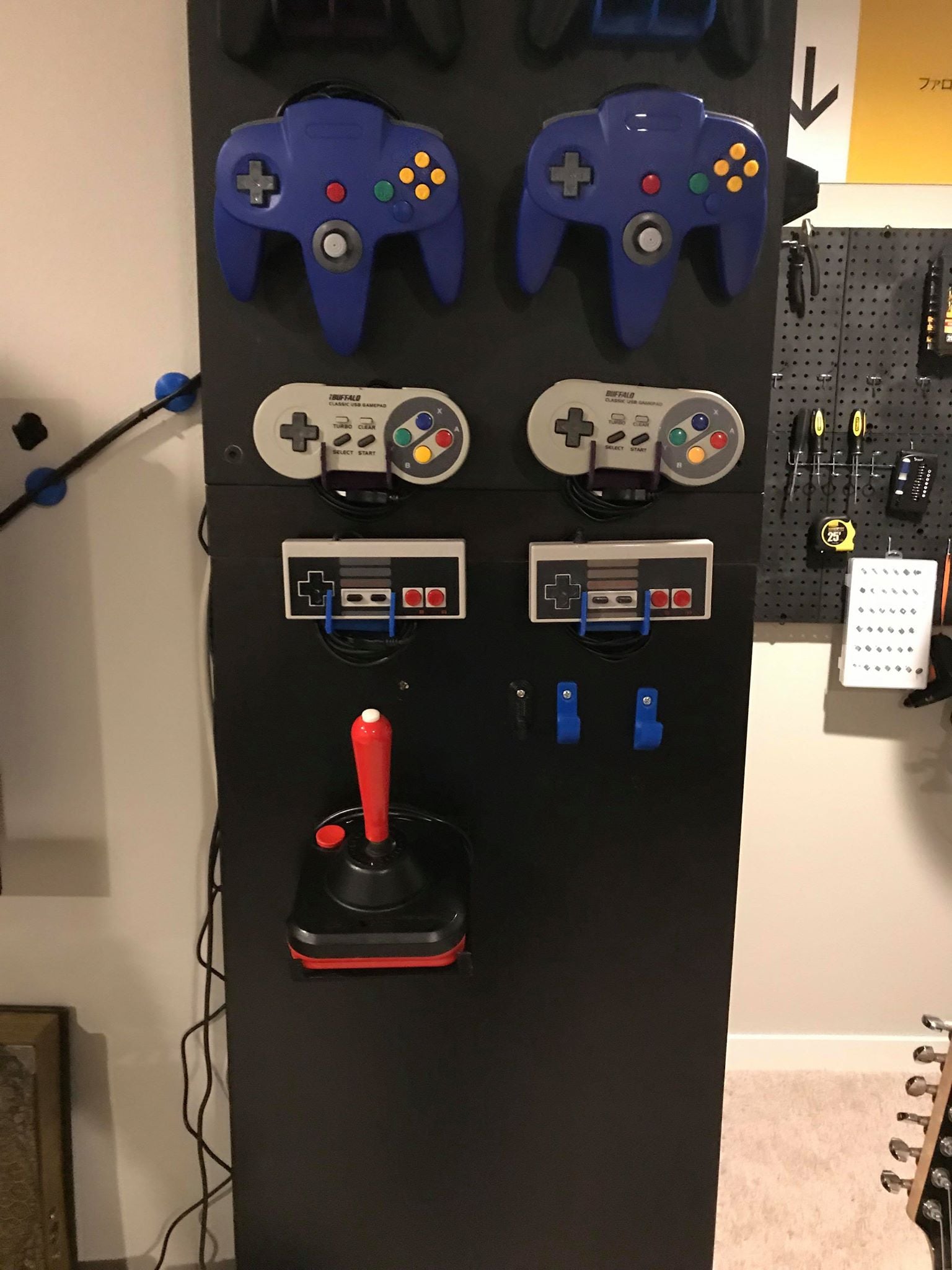 Retro Joystick Wallmount Holder (C64 / Atari logo'd)