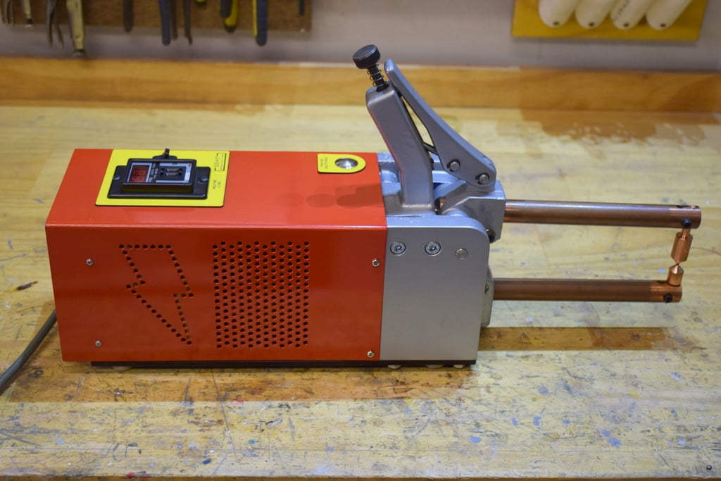 DIY Spot Welder (Super Scary Weldy Thingy)