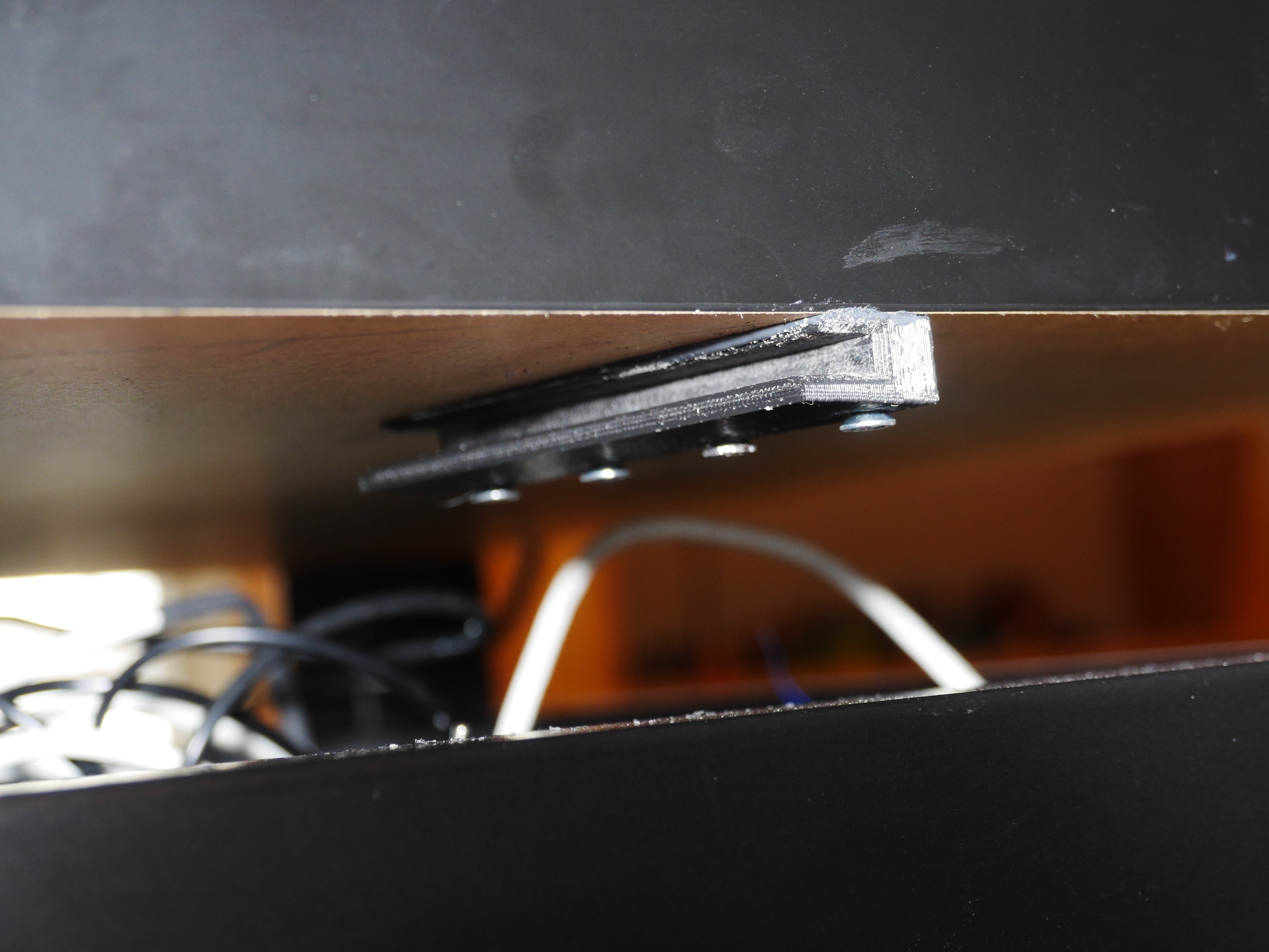 Mouse drawer slides, customizable