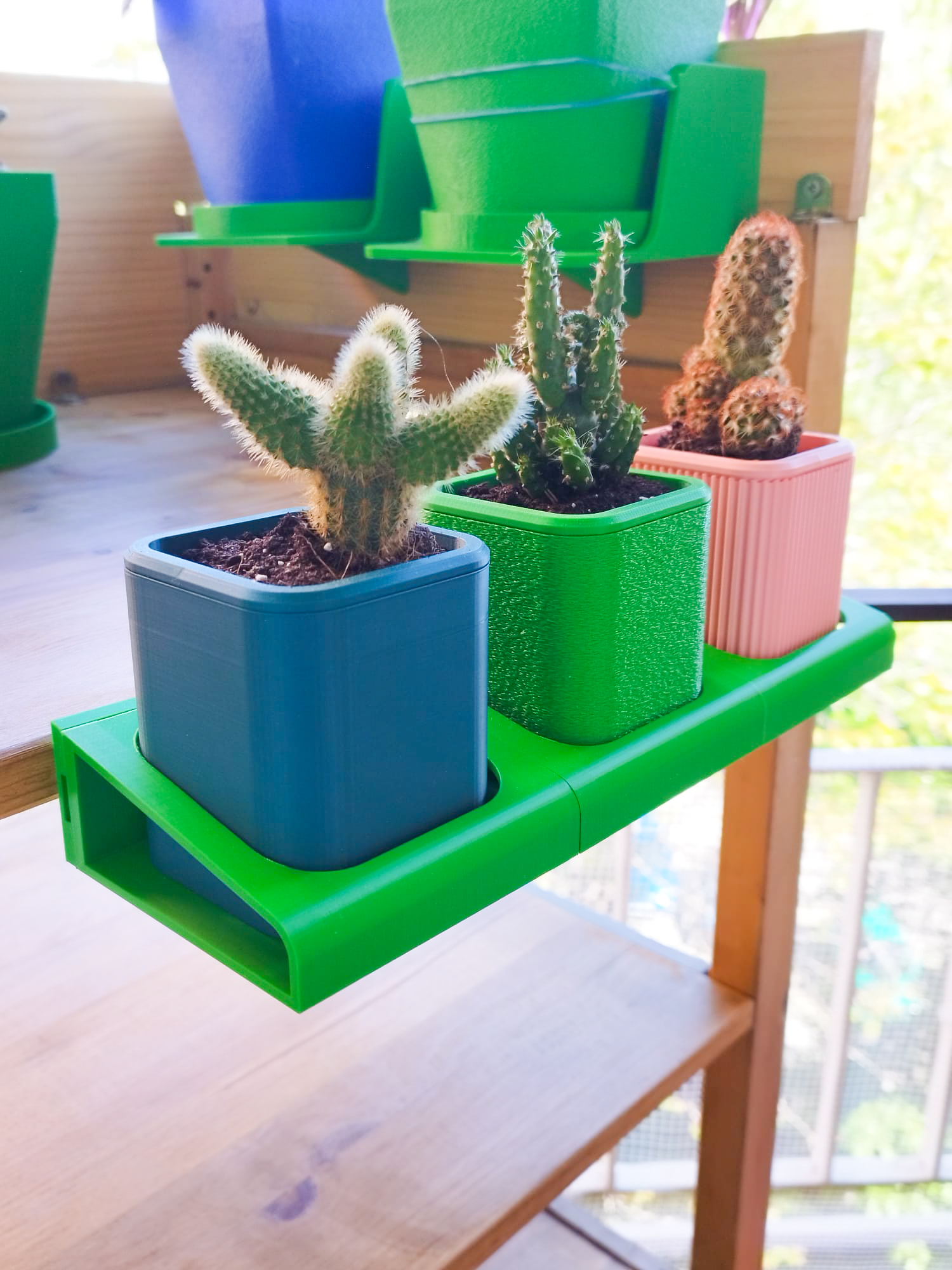 Wall mount for square mini planters