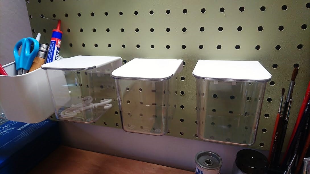Updated Ikea SKÅDIS transparent box pegboard adapter.