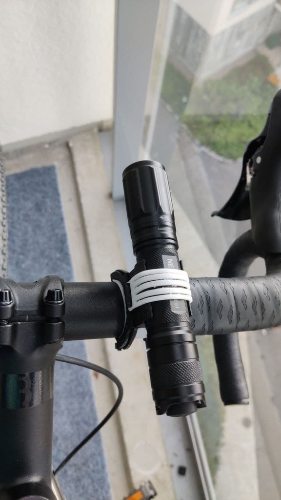 Nextorch E51 cyclocross bike clamp