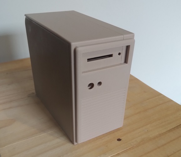 Raspberry Pi 3 B+ case - Retro tower desktop