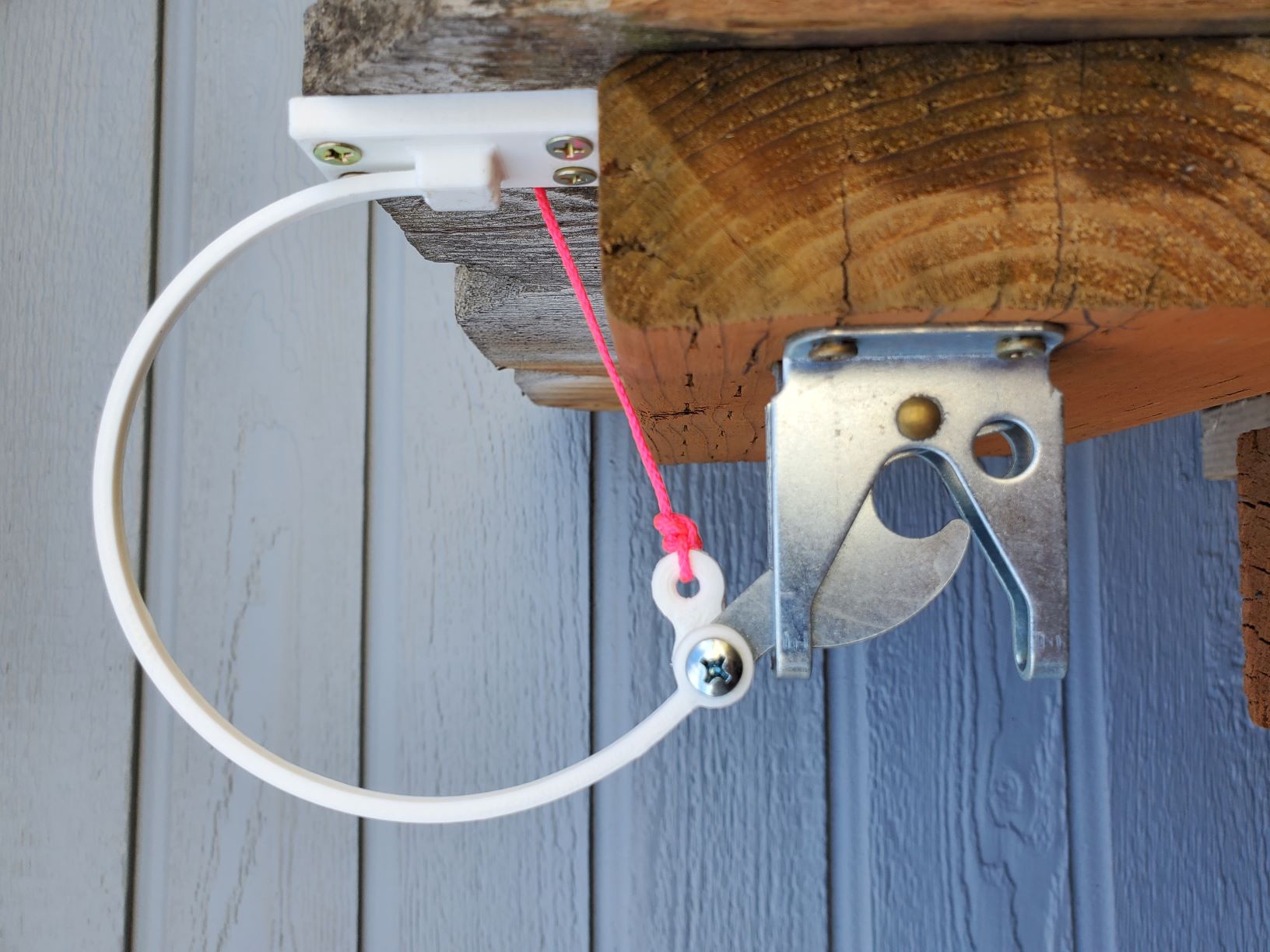 Gate latch spring