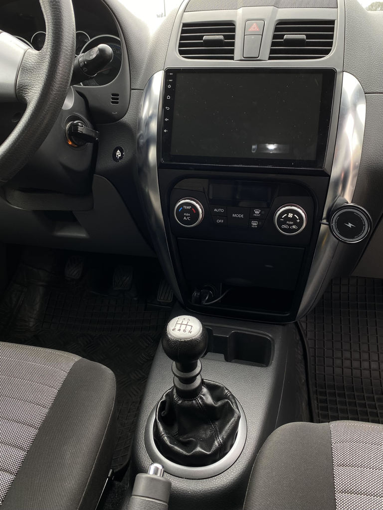 Suzuki SX4 Apple MagSafe side mount