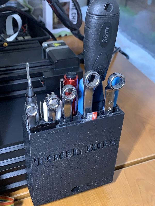Customizable Toolbox for 3D printer on 40x40 extruded profile