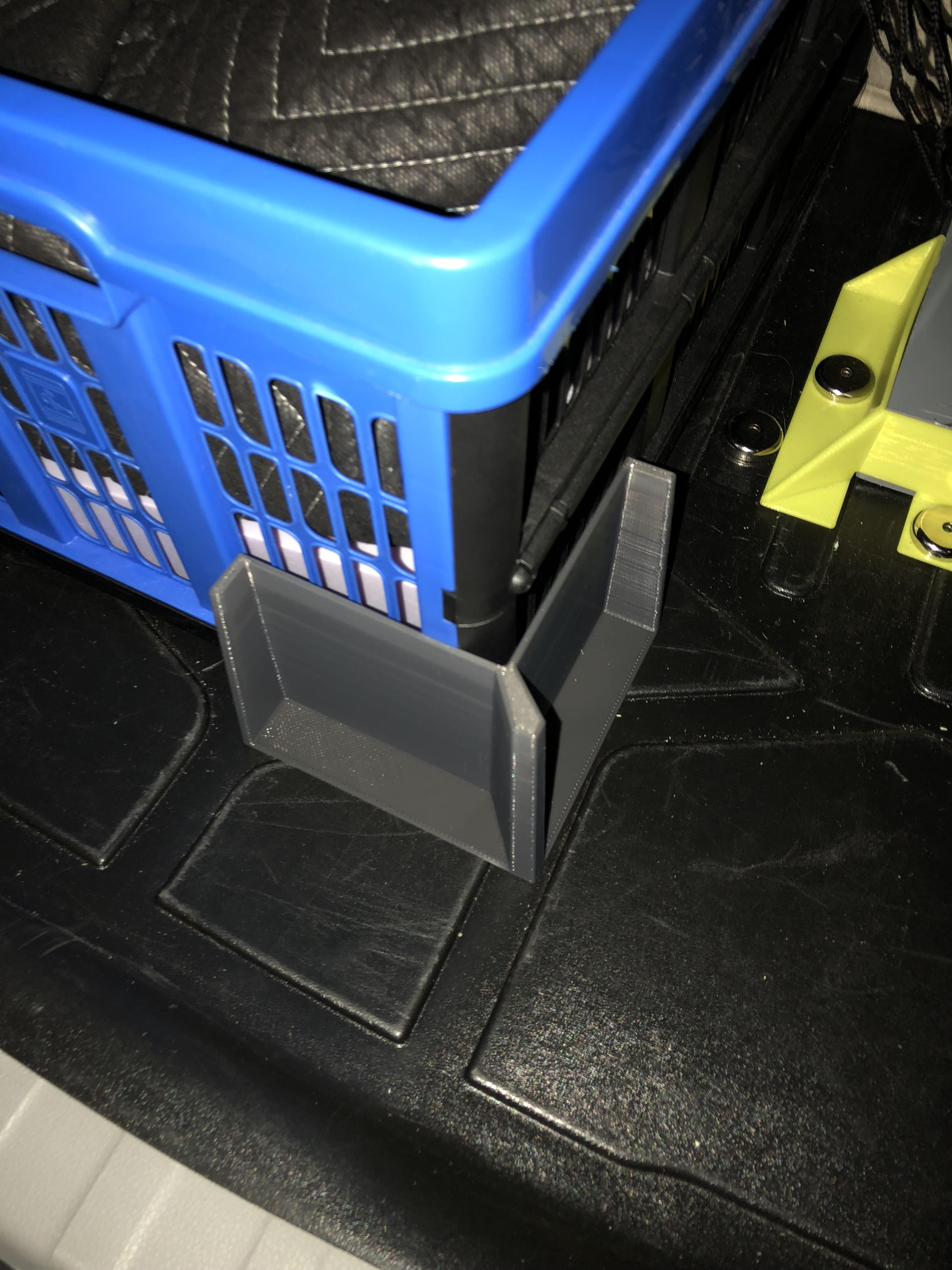 Cargo Corners