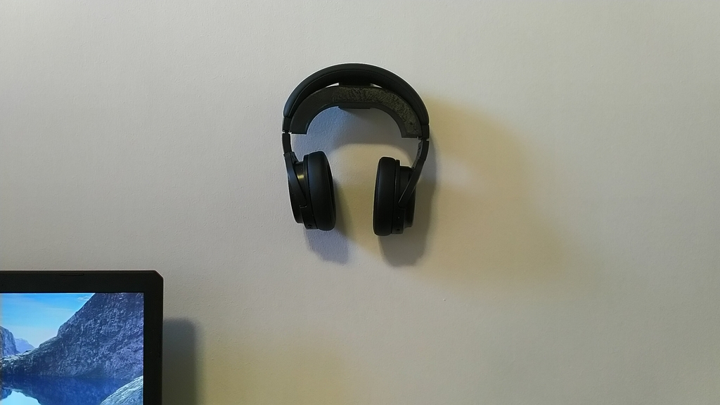 Headphone rack