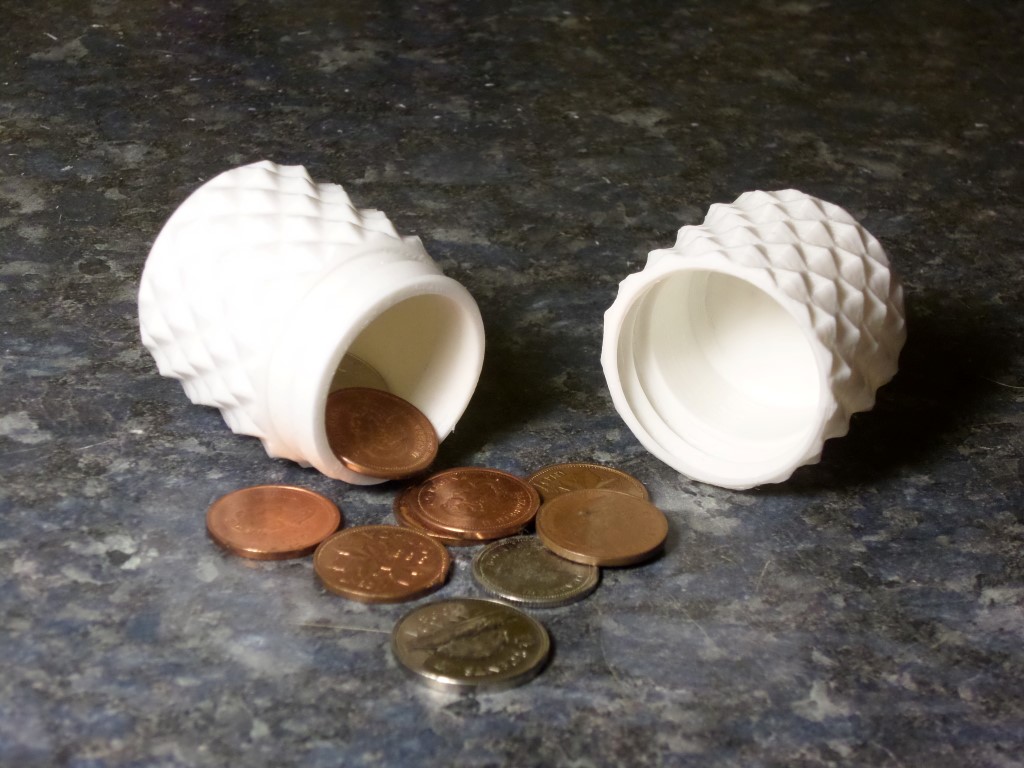 Knurled Capsule
