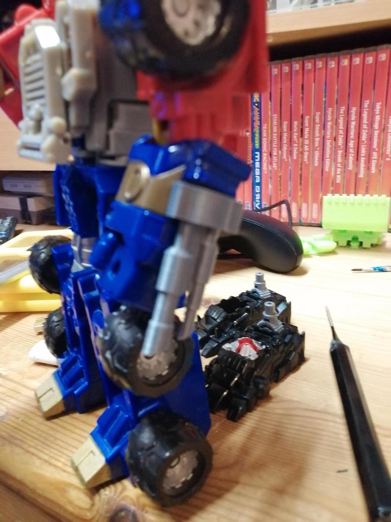 Transformers Armada Optimus Prime Smokestack guns