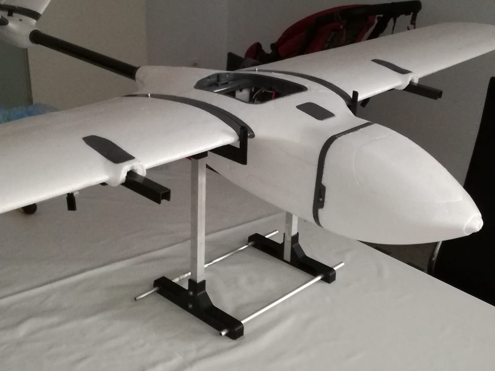 CG Balancer for RC airplanes