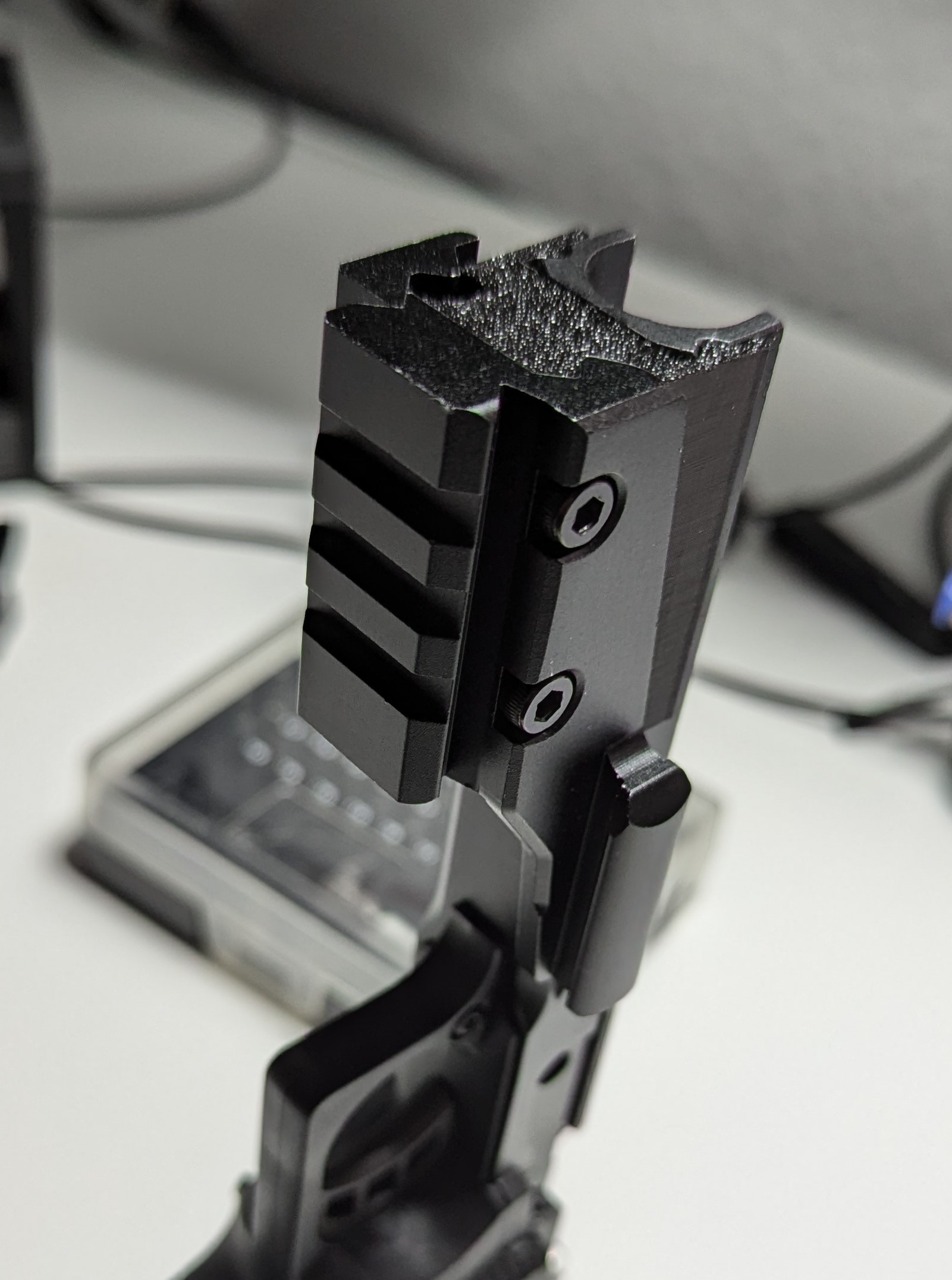 WE HiCapa Rail Adapter to Picatinny / STANAG 2324