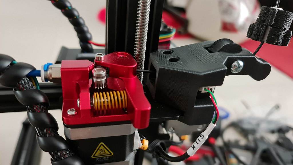 Voxelab Aquila X2 - Run-out Sensor mount with Guide for Dual Gear Extruder