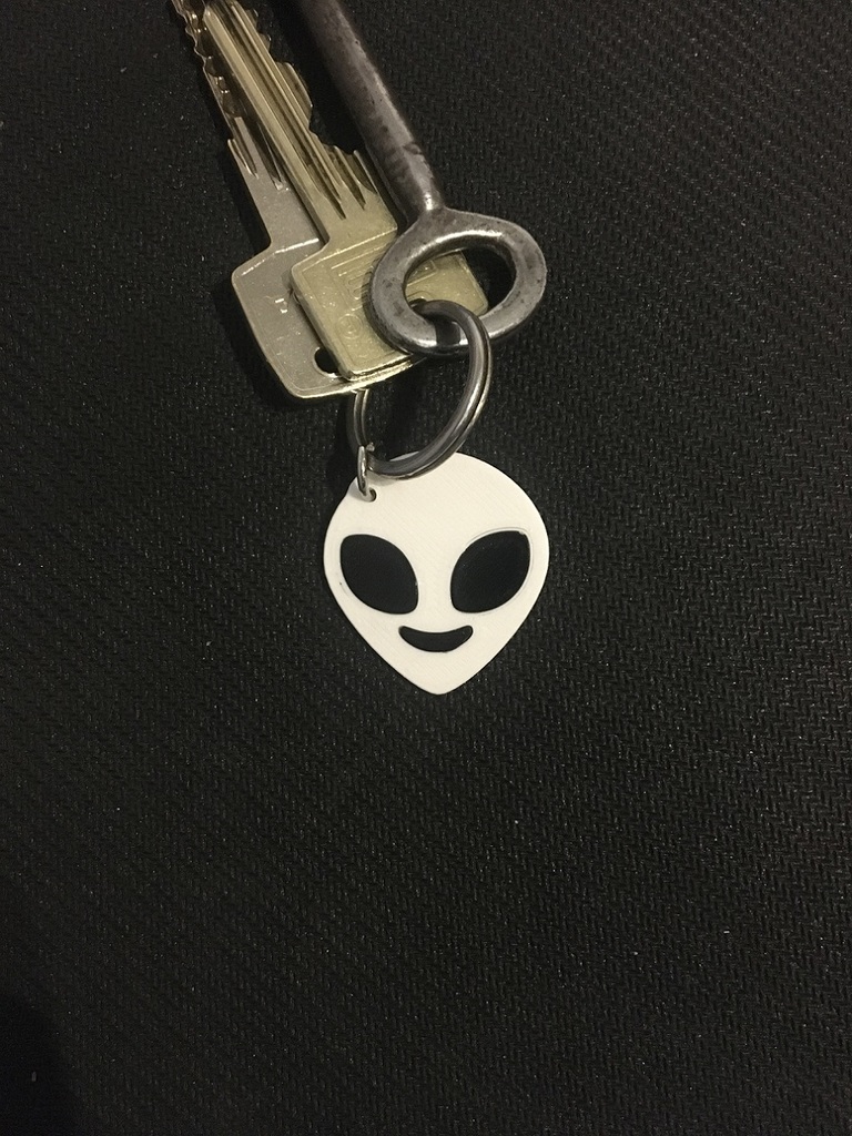 Alien emoji keychain 