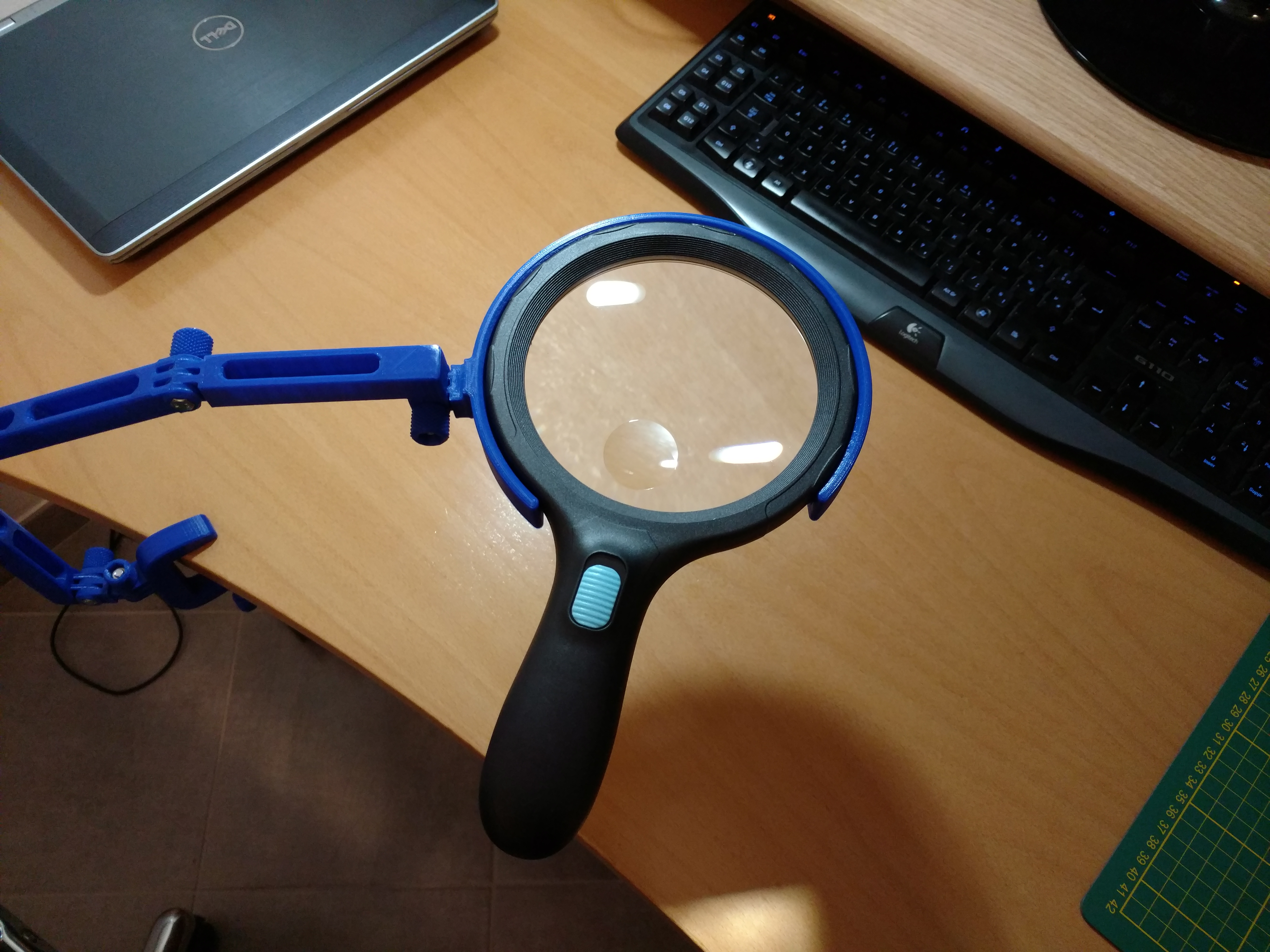 Monture pour loupe 5.5" - Mounting for glass magnifier 5.5"