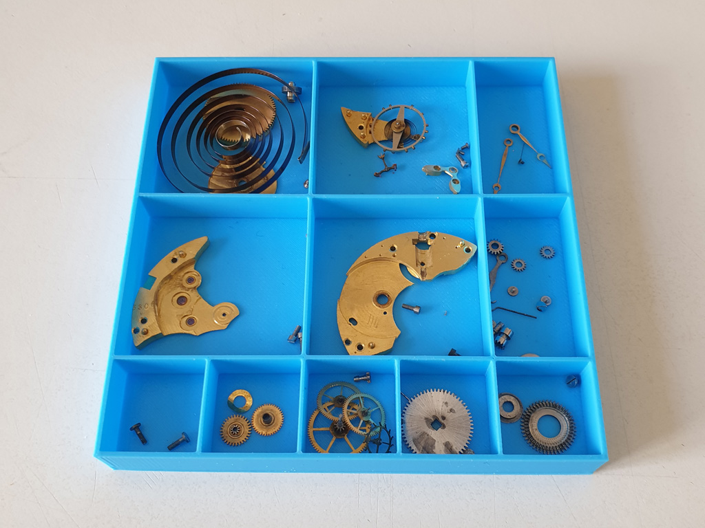 Parts tray