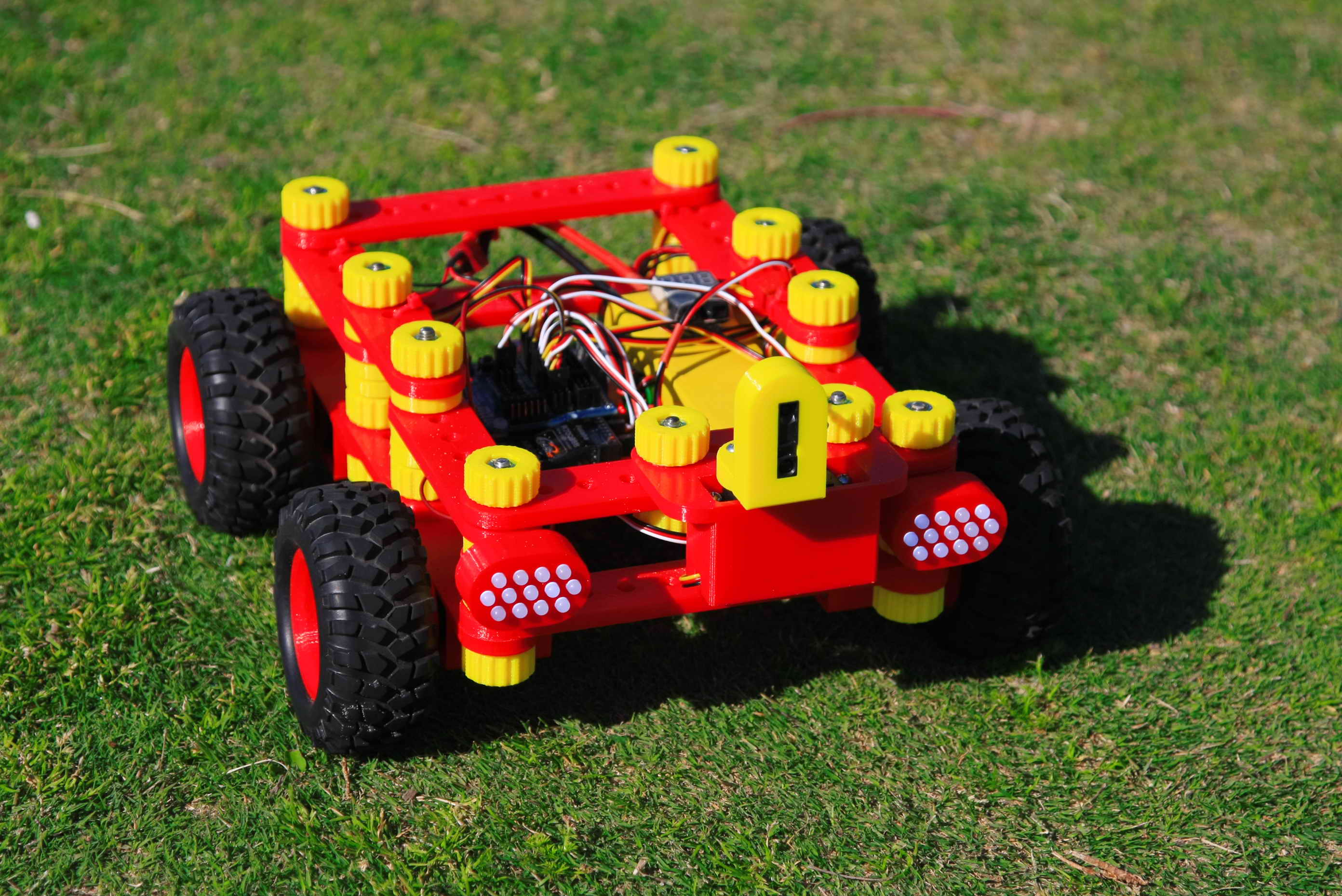"Neurobot 2" - Arduino Educational Robotics Kit, Autonomous / RC controlled