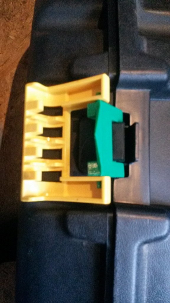 Replacement Latch for Bow Case