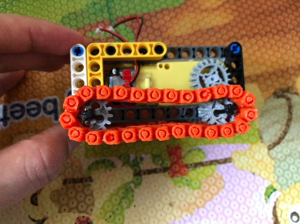 Tank chain compatible with Lego Technic