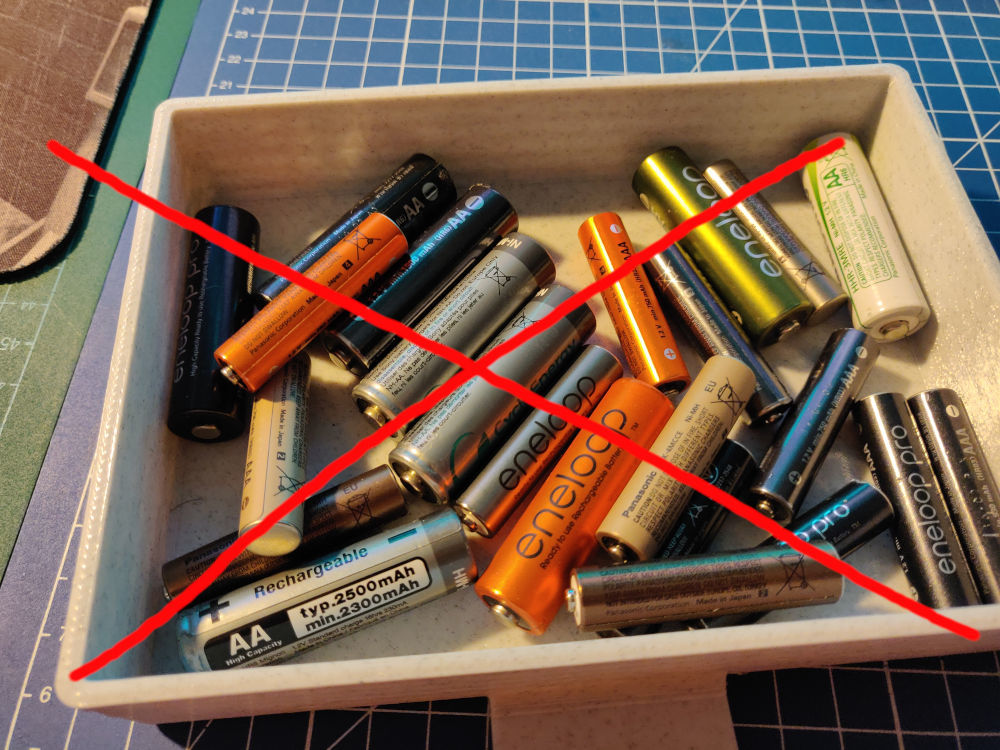 Battery organizer