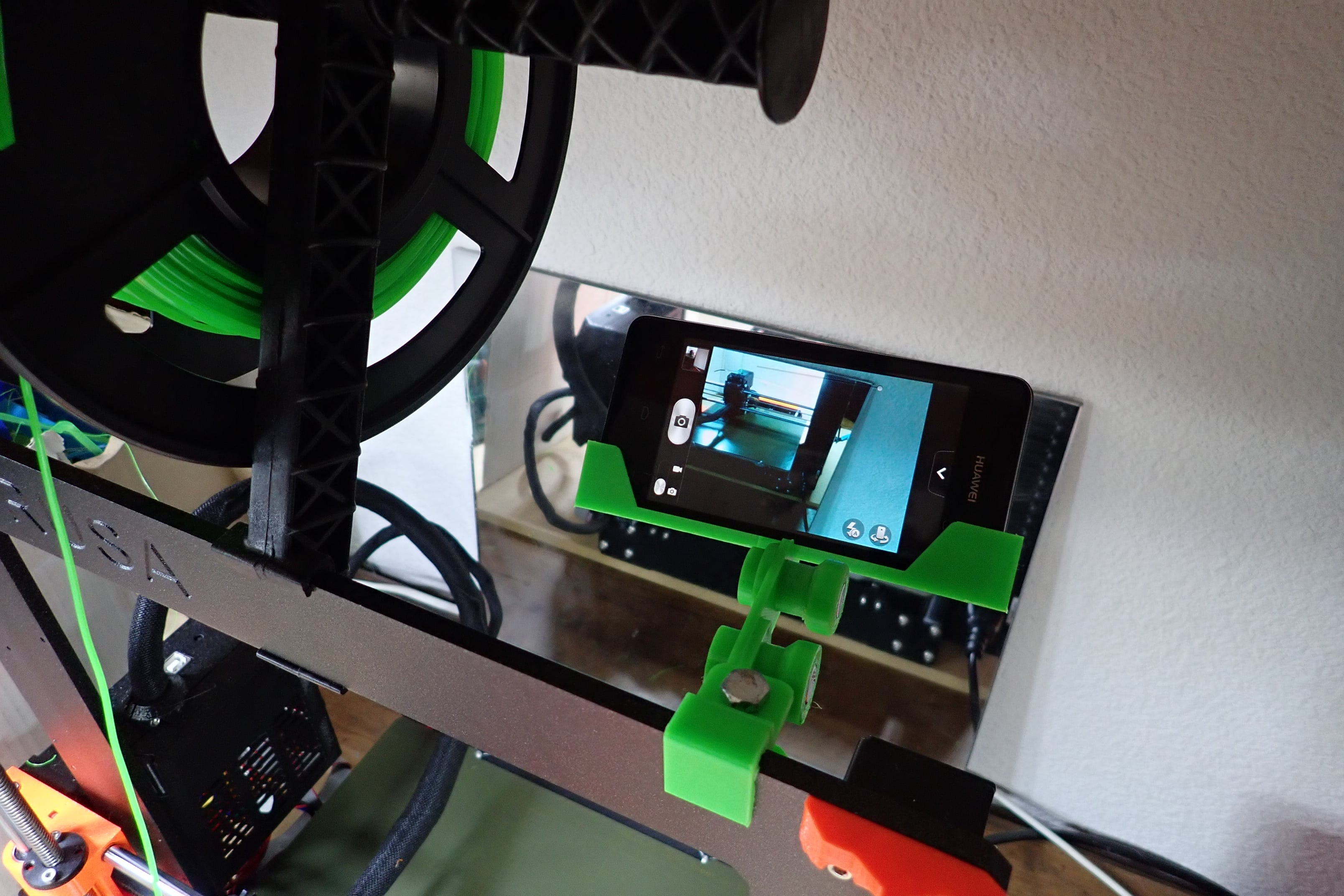 Support smartphone comme (as) webcam