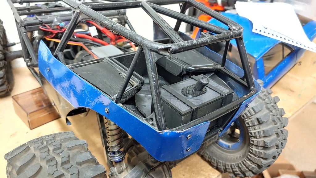 1:10 Scale Fuel Cell for Axial Wraith Trunk