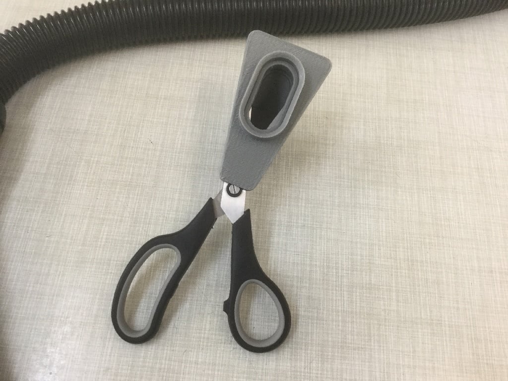 (H)air cutter / Corona hair cut adaptor for vacuum cleaner