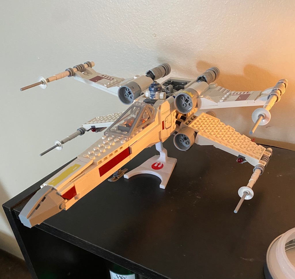 Lego X-Wing stand
