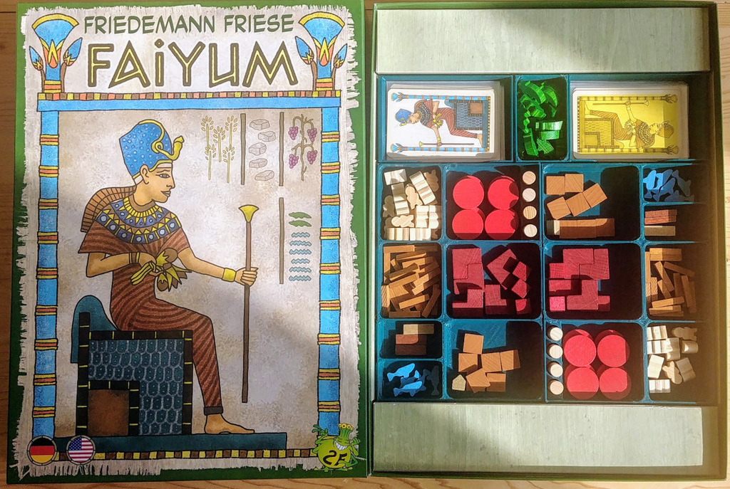 Faiyum  board game organizer