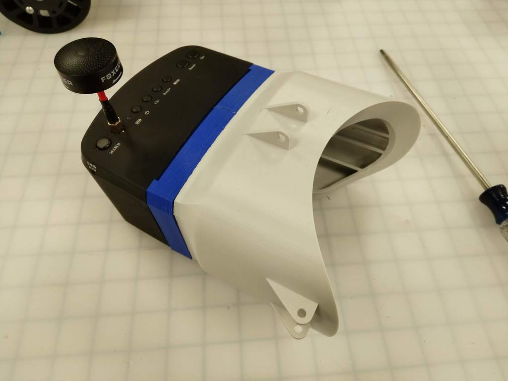 DIY FPV Goggles (Eachine EV800 face pad and focus upgrade)