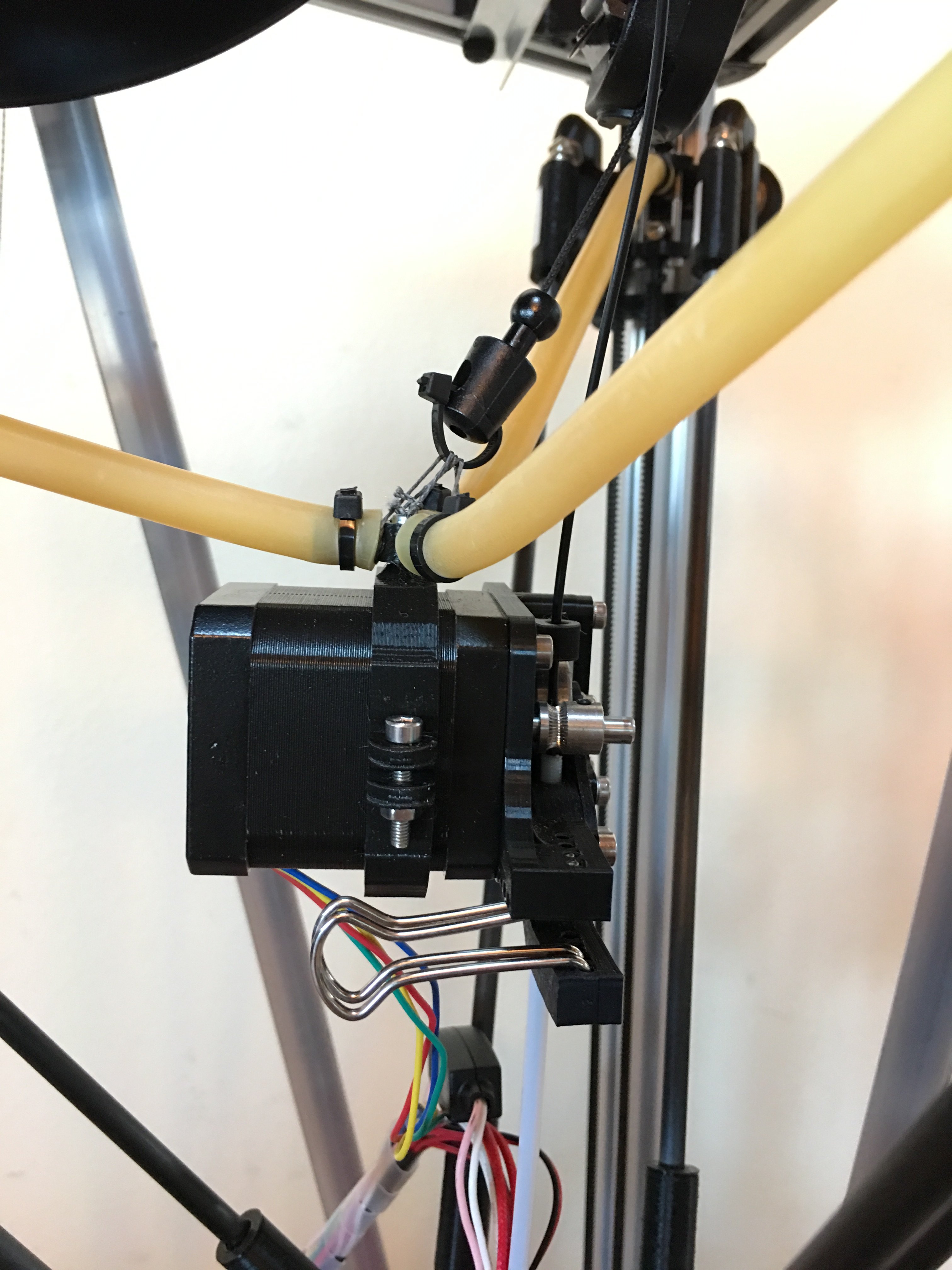 Flying Extruder Suspender