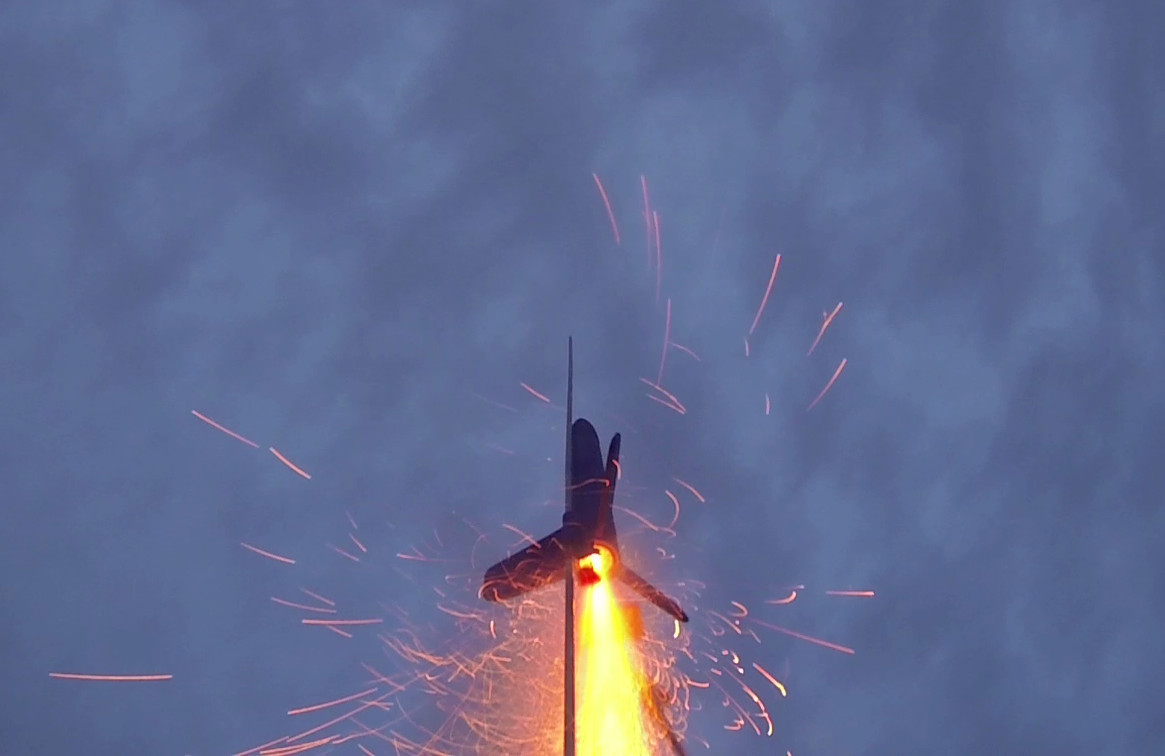 Fully functional model rocket