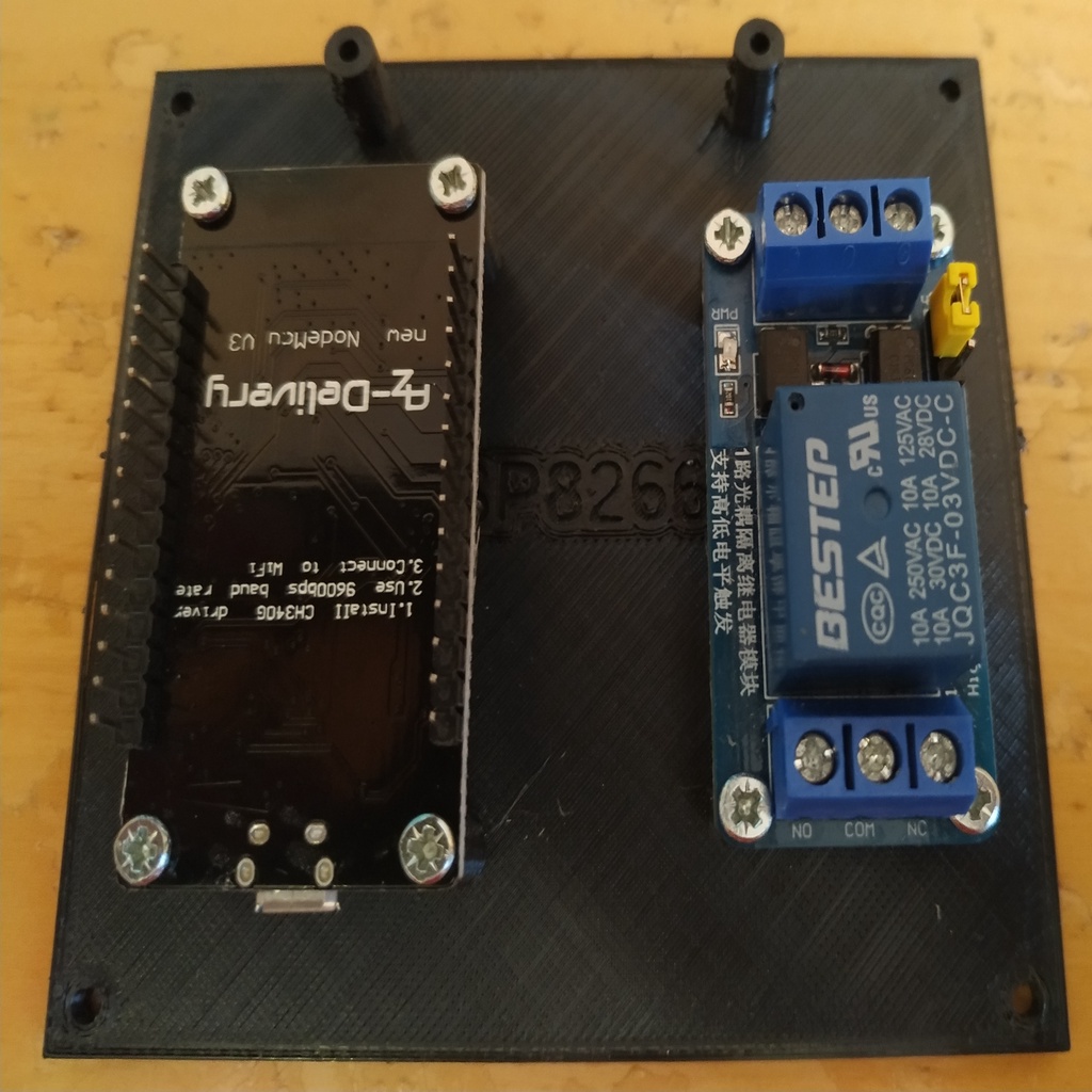 ESP 8266 mounting plate for relais and two small sensors