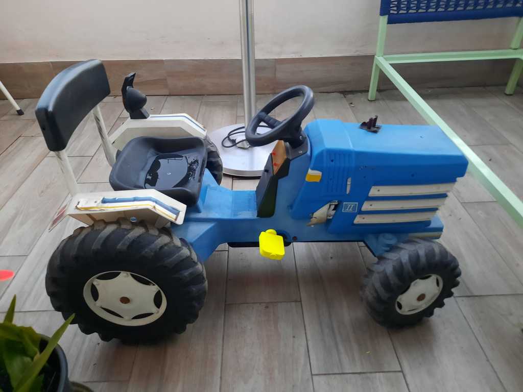 Toy tractor's pedal AGRIPEG
